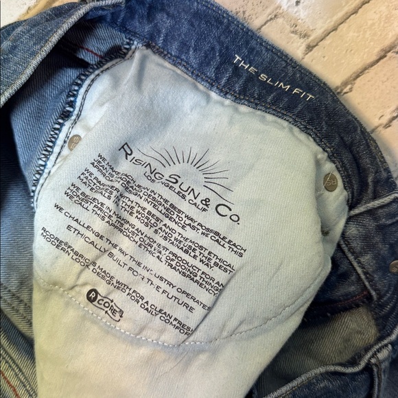 Rising Sun & Co mens 34x30 slim fit mid wash denim blue jeans EUC - Picture 3 of 7
